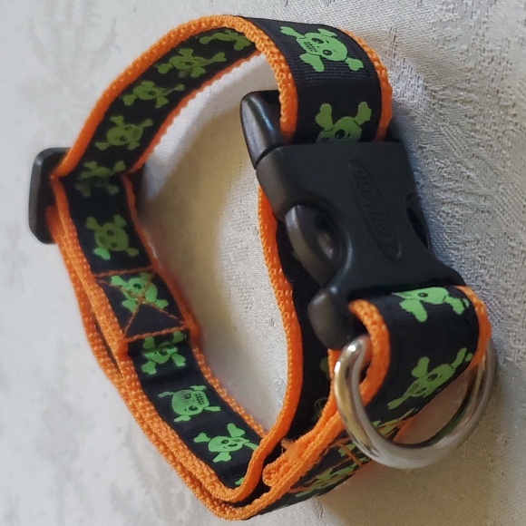 Glow Green Skeleton, Orange & Black Halloween Dog Collar & Leash - Picture 3 of 8